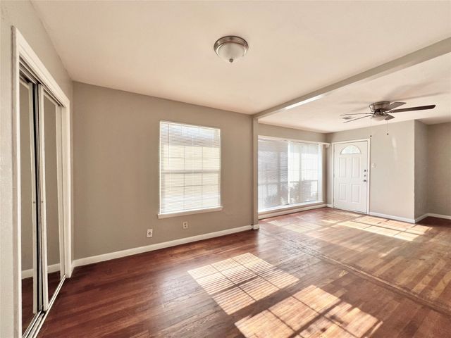 1607 Herschel Street, Arlington, TX 76010