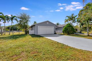 134 Sparrow Dr A, Royal Palm Beach, FL 33411