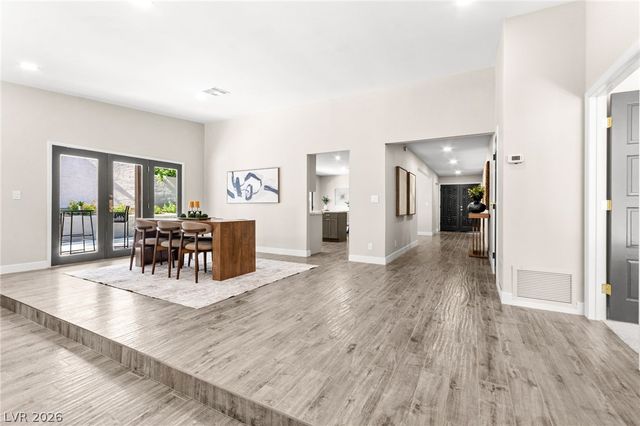 1900 Plaza De La Cruz, Las Vegas, NV 89102