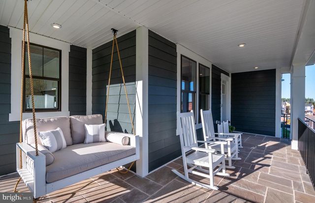 18358 CHUTNEE RUN DR, Leesburg, VA 20176