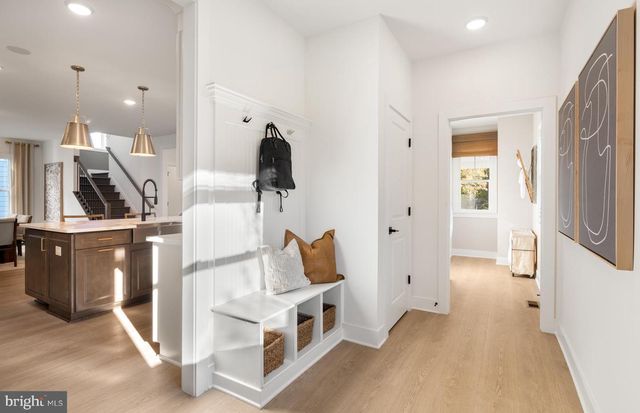 18358 CHUTNEE RUN DR, Leesburg, VA 20176