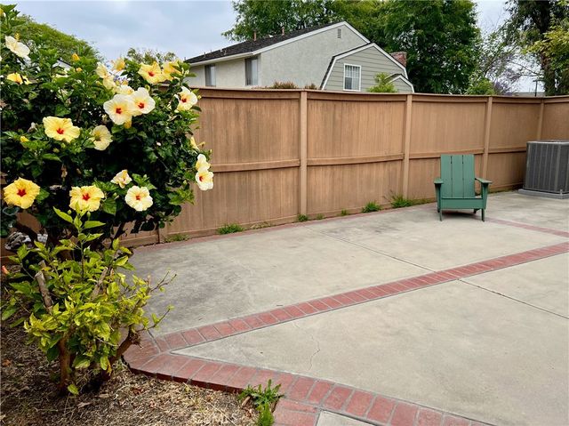 12 Hollowglen, Irvine, CA 92604