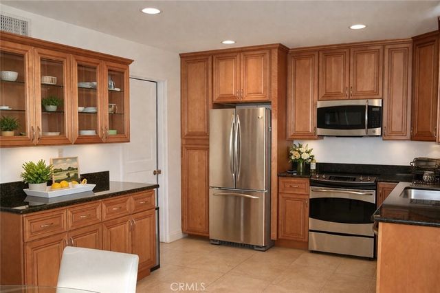 12 Hollowglen, Irvine, CA 92604