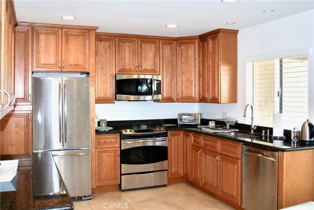 12 Hollowglen, Irvine, CA 92604