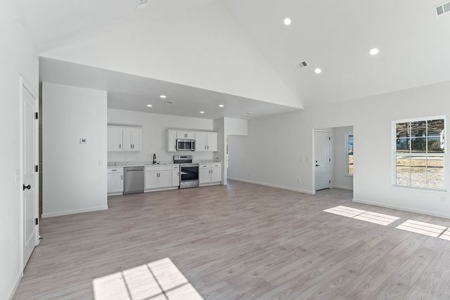 43 Pivot Rock Road, Eureka Springs, AR 72632