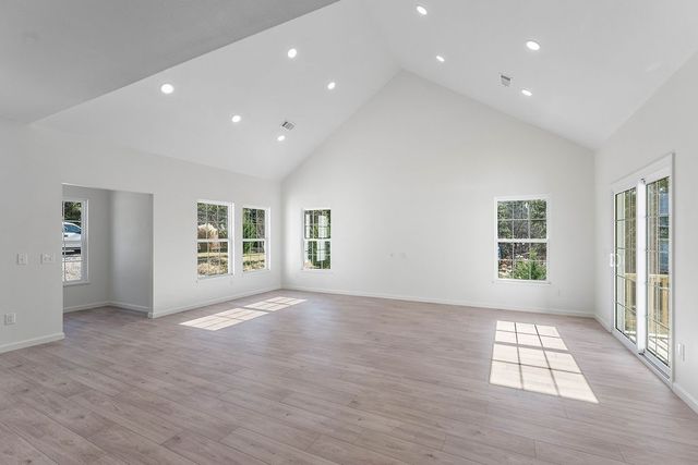 43 Pivot Rock Road, Eureka Springs, AR 72632