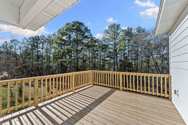 43 Pivot Rock Road, Eureka Springs, AR 72632