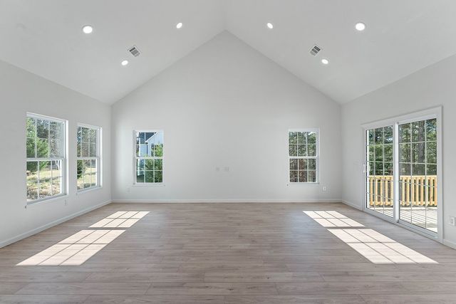 43 Pivot Rock Road, Eureka Springs, AR 72632