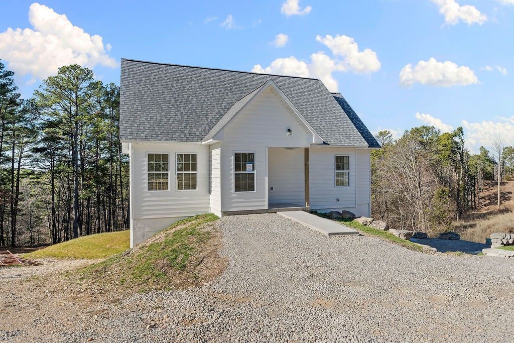 43 Pivot Rock Road, Eureka Springs, AR 72632