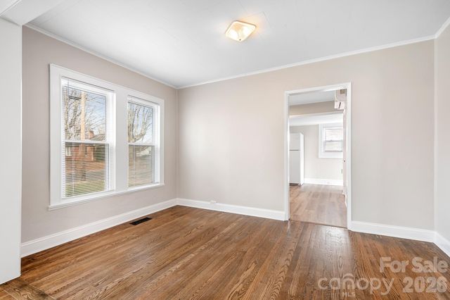 264 E Mcneely Avenue, Mooresville, NC 28115