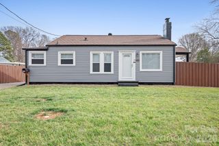 264 E Mcneely Avenue, Mooresville, NC 28115