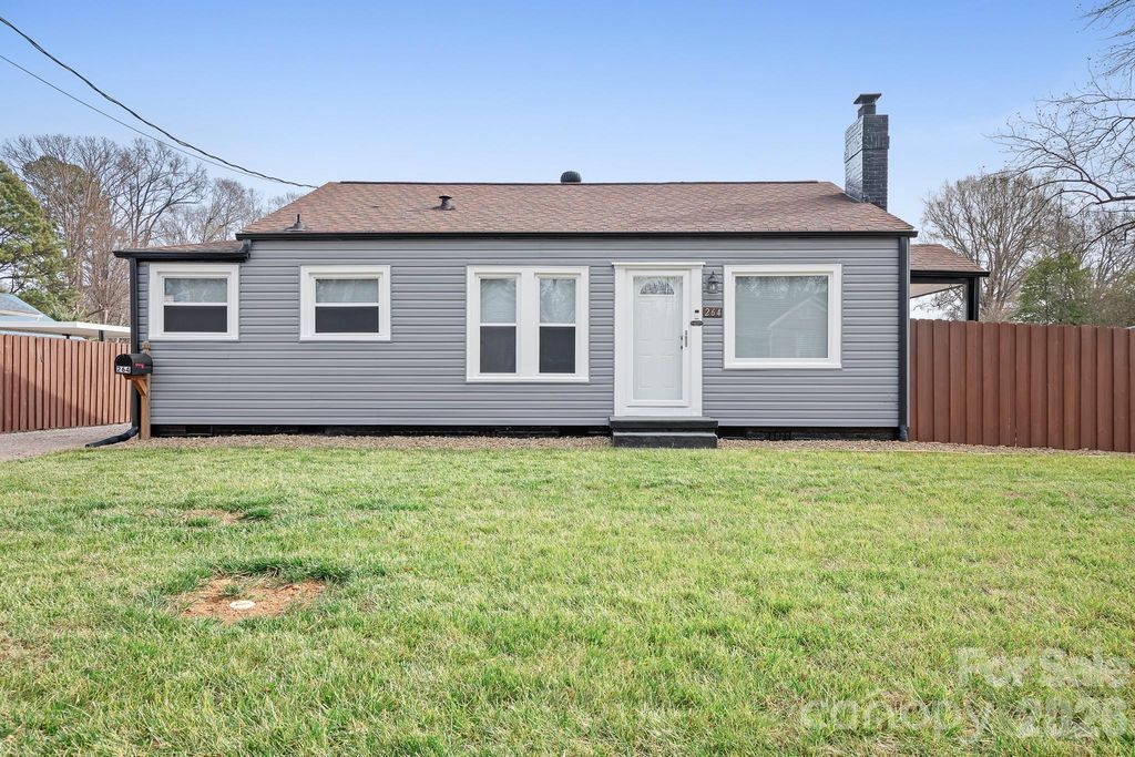 264 E Mcneely Avenue, Mooresville, NC 28115