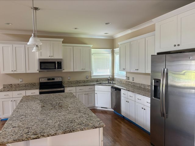 3001 Foust Dr, Spring Hill, TN 37174
