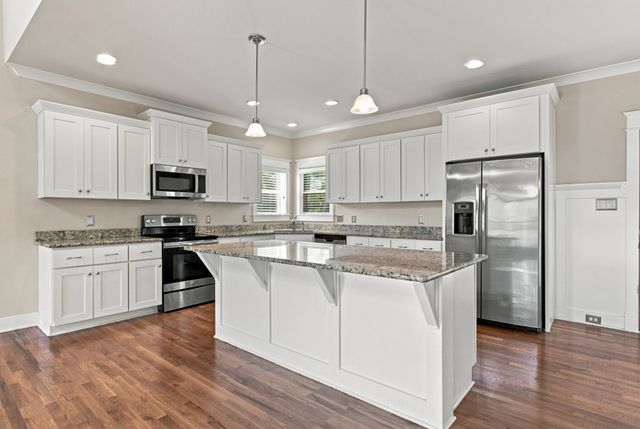3001 Foust Dr, Spring Hill, TN 37174