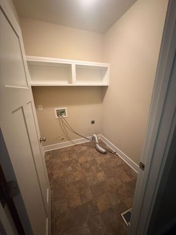 3001 Foust Dr, Spring Hill, TN 37174