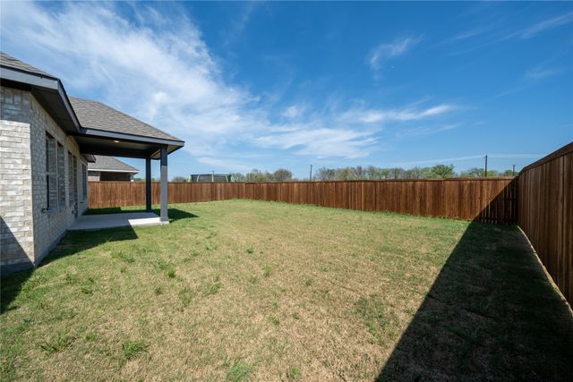 2217 Maple Ridge Drive, Van Alstyne, TX 75495