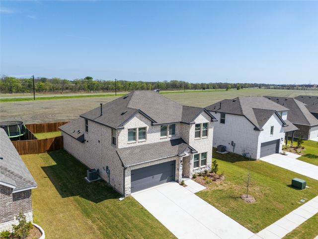 2217 Maple Ridge Drive, Van Alstyne, TX 75495