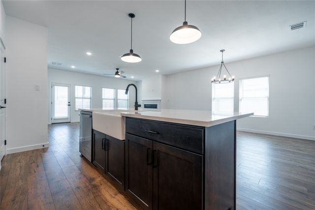 2217 Maple Ridge Drive, Van Alstyne, TX 75495