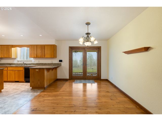 1720 ELGAROSE Rd, Roseburg, OR 97471