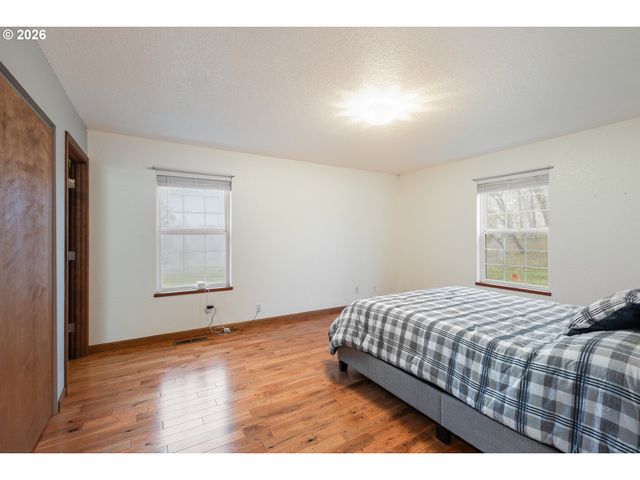 1720 ELGAROSE Rd, Roseburg, OR 97471