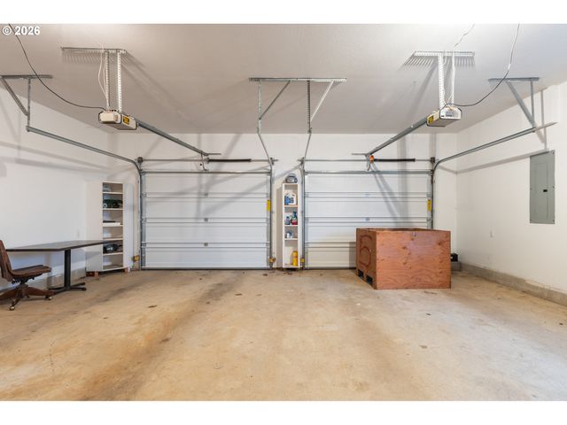 1720 ELGAROSE Rd, Roseburg, OR 97471