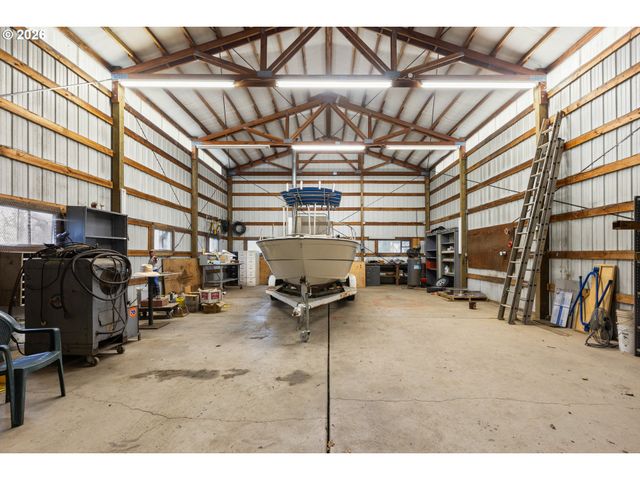 1720 ELGAROSE Rd, Roseburg, OR 97471