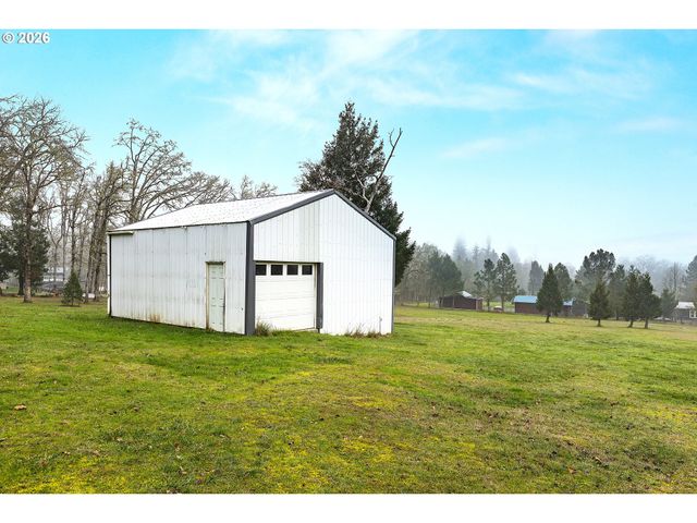 1720 ELGAROSE Rd, Roseburg, OR 97471