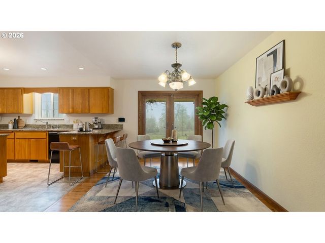 1720 ELGAROSE Rd, Roseburg, OR 97471