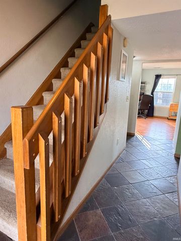 2737 S Pine Meadows Drive, Bloomington, IN 47403