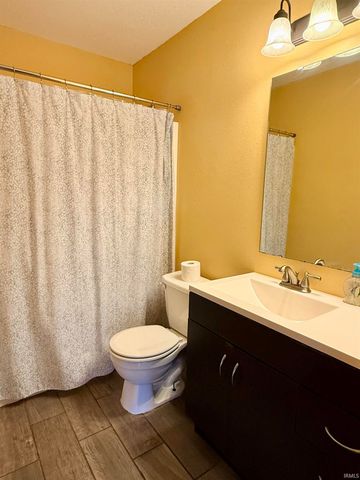 2737 S Pine Meadows Drive, Bloomington, IN 47403