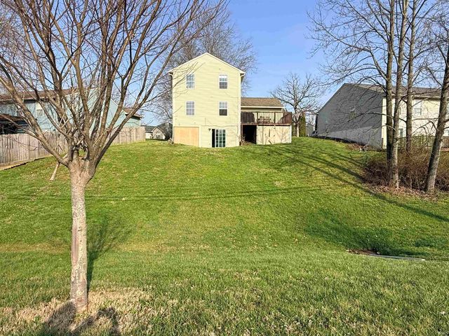 2737 S Pine Meadows Drive, Bloomington, IN 47403