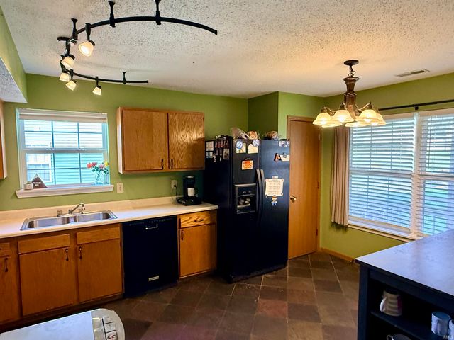 2737 S Pine Meadows Drive, Bloomington, IN 47403