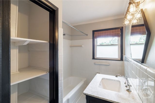 130 Oakdale Road, Athens, GA 30606