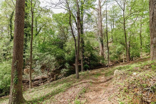 130 Oakdale Road, Athens, GA 30606