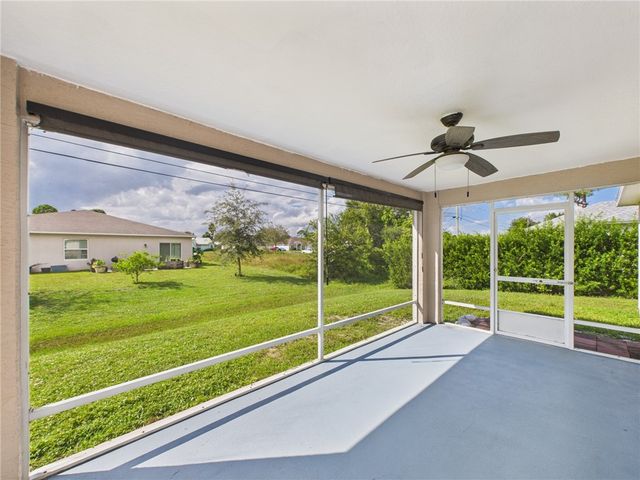 8135 100th Avenue, Vero Beach, FL 32967