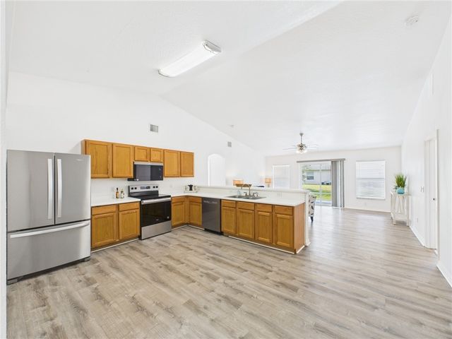 8135 100th Avenue, Vero Beach, FL 32967