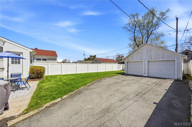 211 Fairfield Avenue, Tonawanda, NY 14223