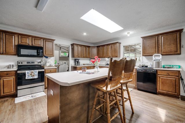 980 S highway 305 Highway, Searcy, AR 72143