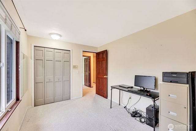 28833 11th Avenue S, Federal Way, WA 98003