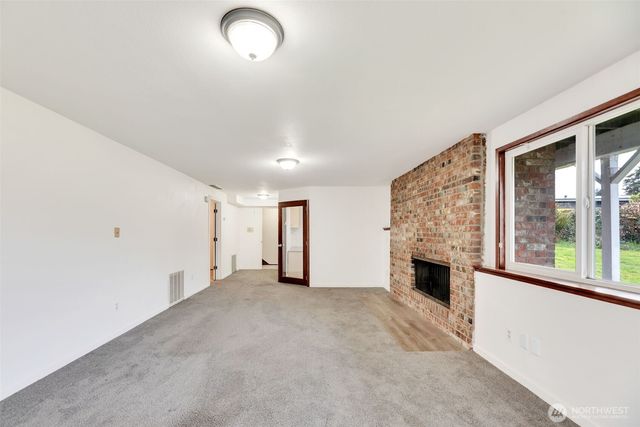 28833 11th Avenue S, Federal Way, WA 98003