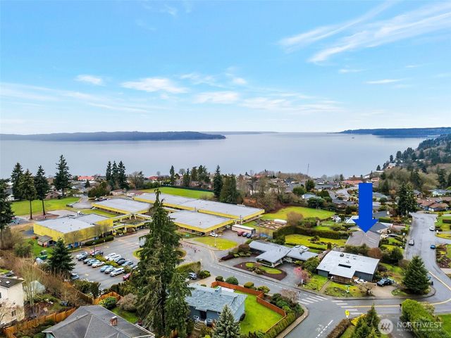 28833 11th Avenue S, Federal Way, WA 98003