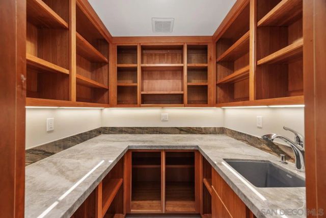 4972 Lerkas Way, Oceanside, CA 92056