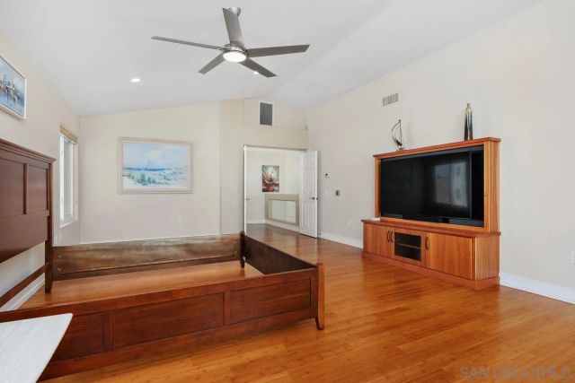 4972 Lerkas Way, Oceanside, CA 92056