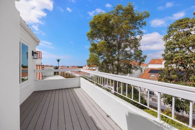 4972 Lerkas Way, Oceanside, CA 92056