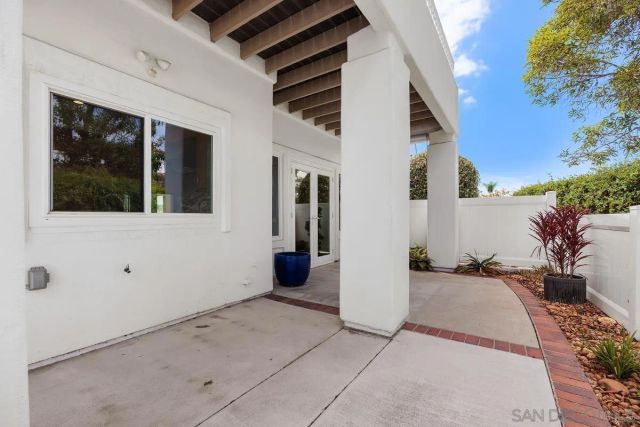 4972 Lerkas Way, Oceanside, CA 92056