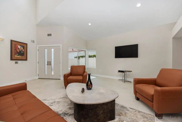 4972 Lerkas Way, Oceanside, CA 92056