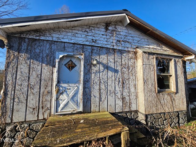 9029 Camp Bethel Road, Wise, VA 24293