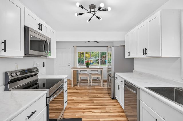 2071 Cedar Avenue, White Bear Lake, MN 55110