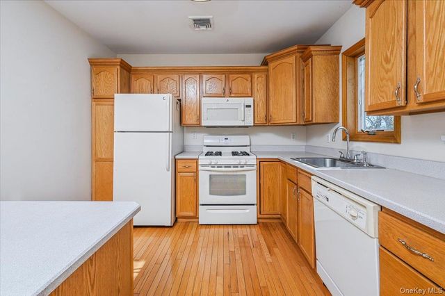 178 Washburns Lane, Stony Point, NY 10980