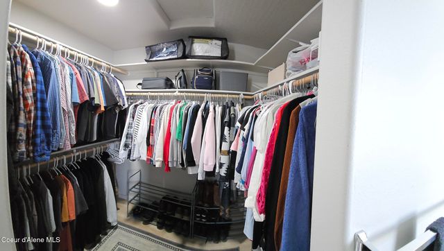 10138 N BELGRAVE LOOP, Hayden, ID 83835